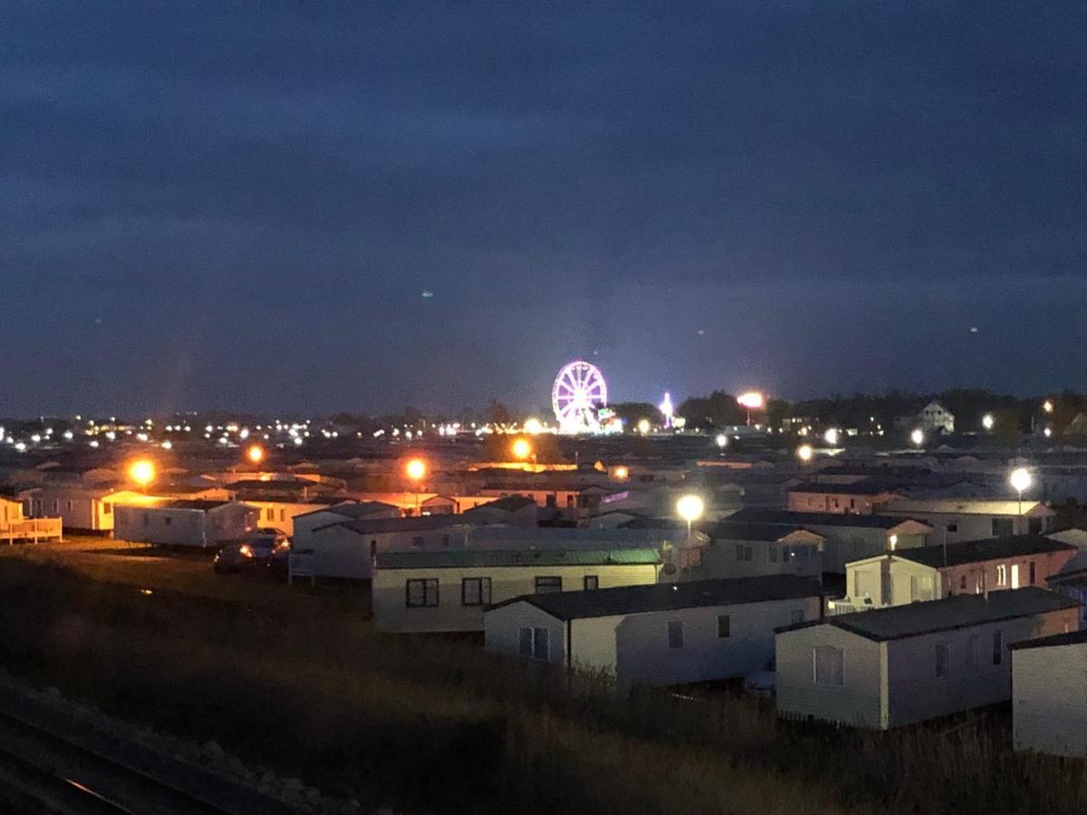 Towyn Six Berth En Suite Caravan Рил Экстерьер фото